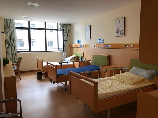 全日制专科可以入深户吗_周六足彩擂台：皇马拜仁稳胆马竞坐和望赢 快车撞上城际一辆野猪